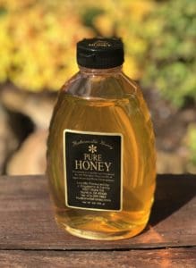 32 oz squeeze bottle of honey