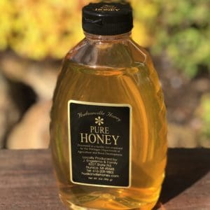 32 oz squeeze bottle of honey